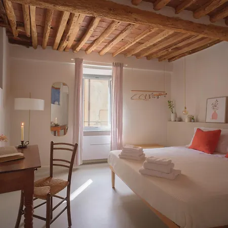 Cosy Design In Numa